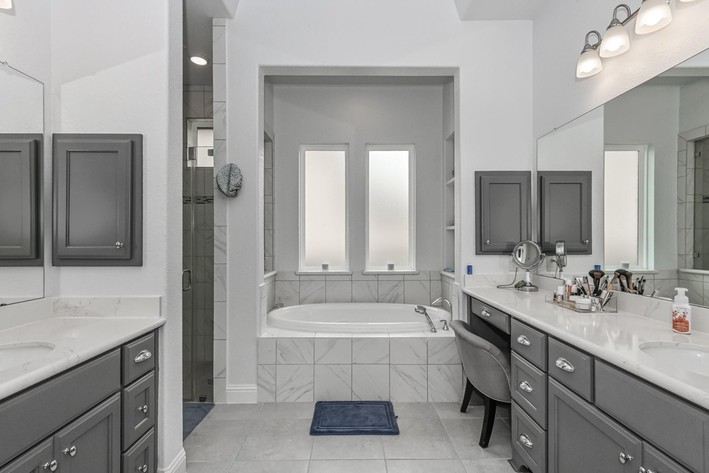 6110 Meadow Bluff Court - Photo 17