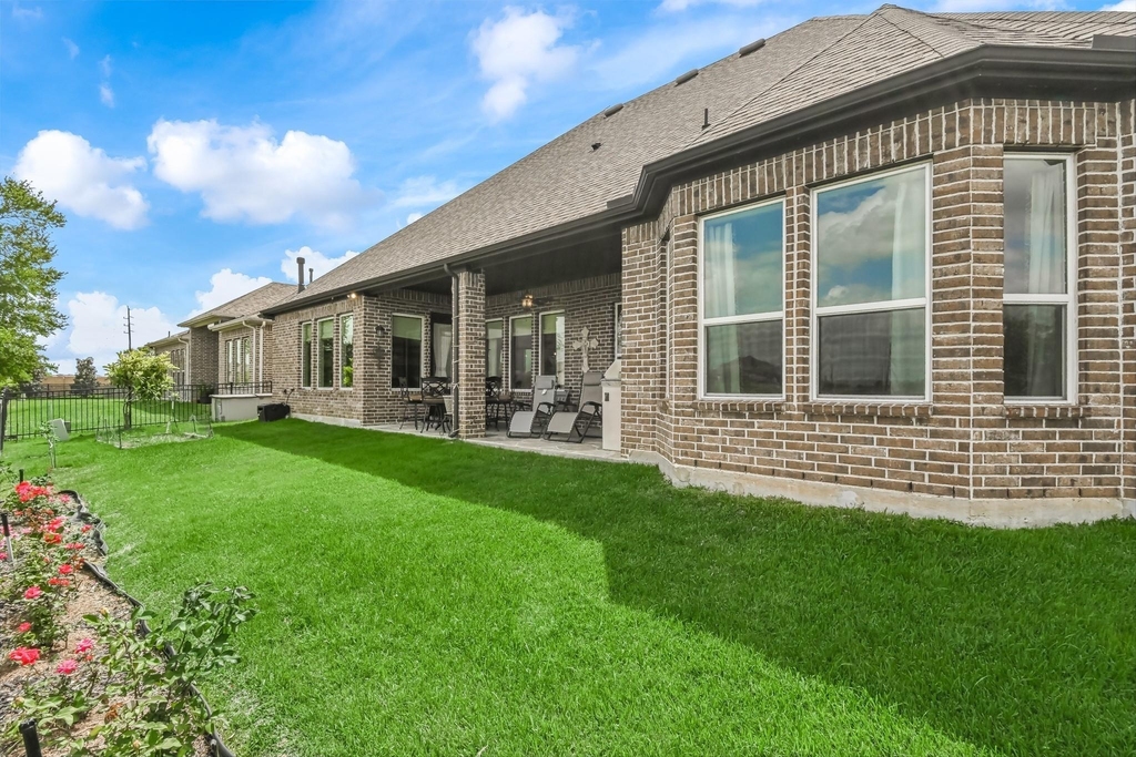6110 Meadow Bluff Court - Photo 27
