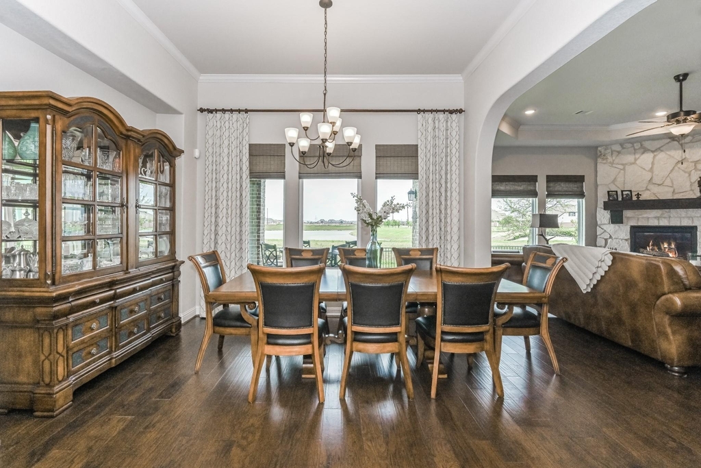 6110 Meadow Bluff Court - Photo 4