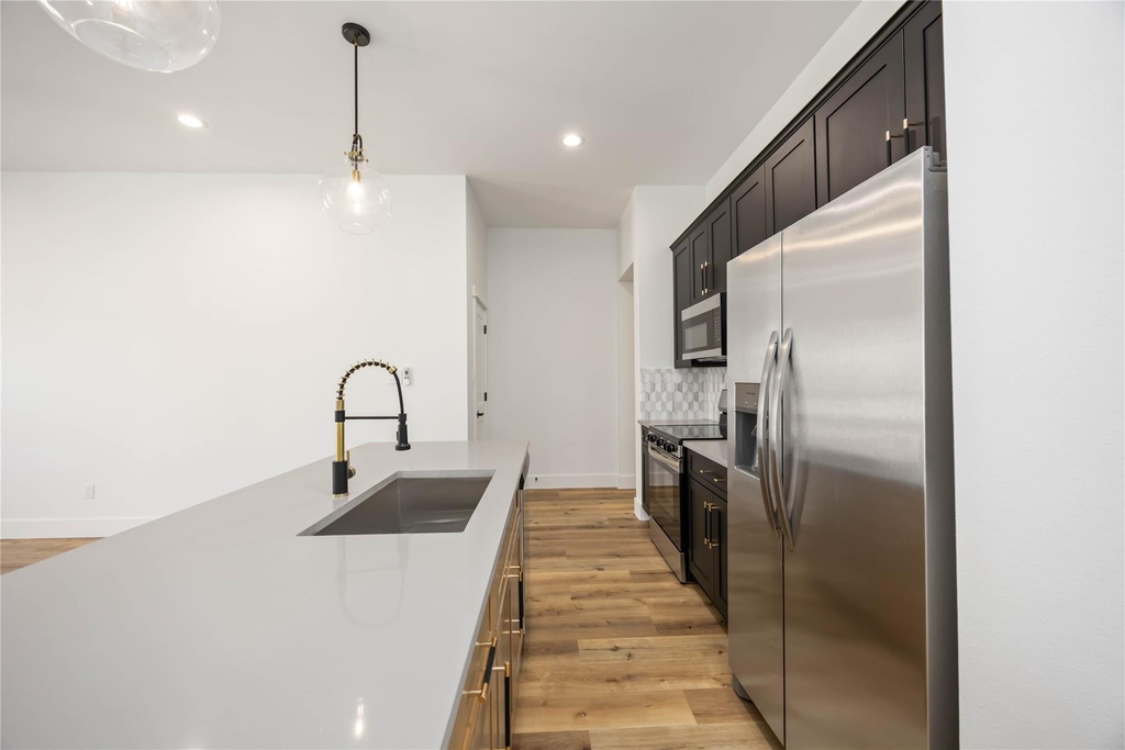 8013 Cora Street - Photo 3