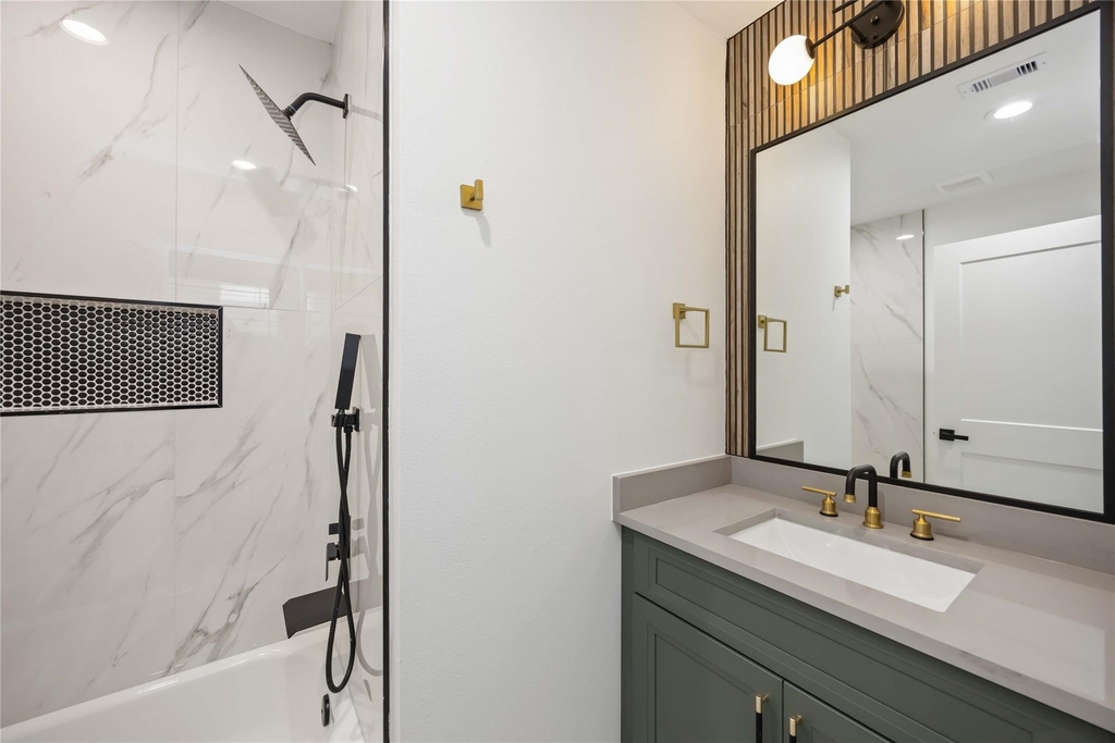 8013 Cora Street - Photo 7