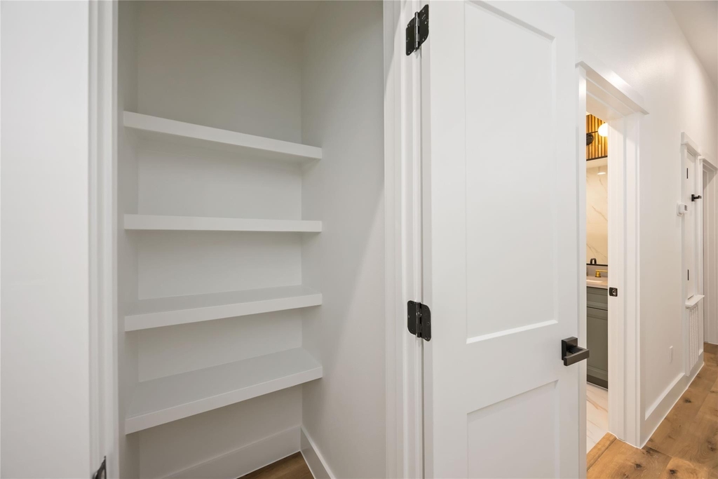 8013 Cora Street - Photo 8