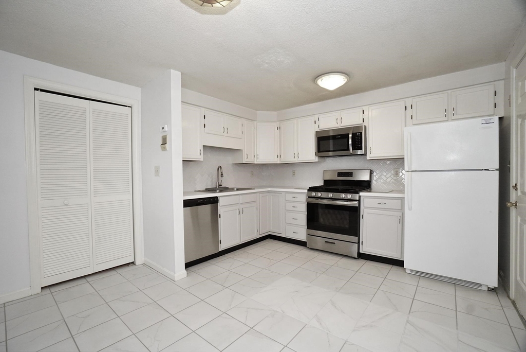 50 Brookside - Photo 2