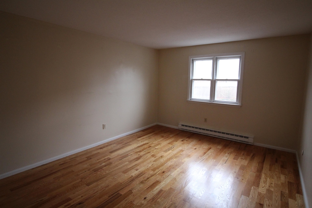 73 East Broadway - Photo 8