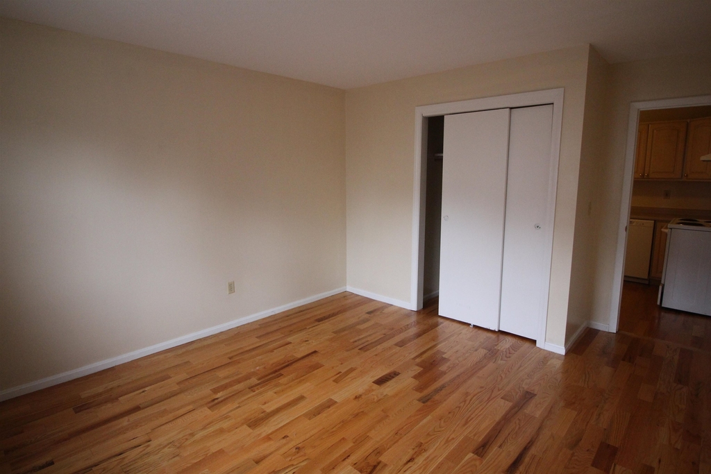 73 East Broadway - Photo 7