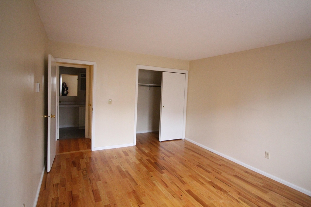 73 East Broadway - Photo 10