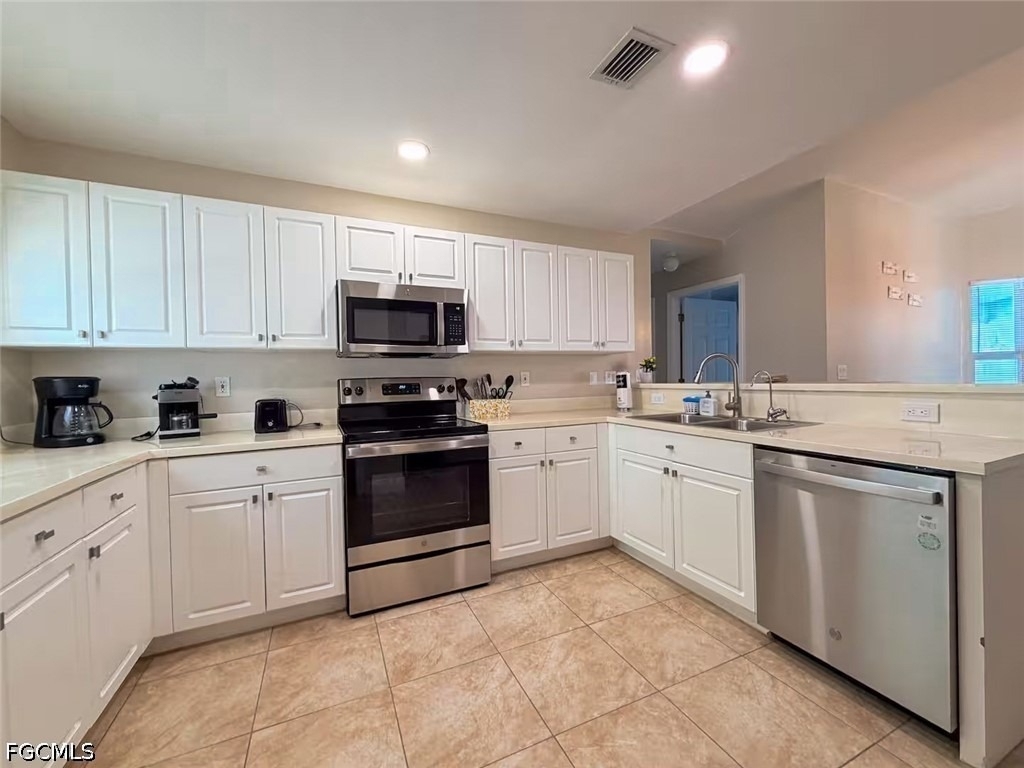 2937 Sw 8th Place - Photo 3