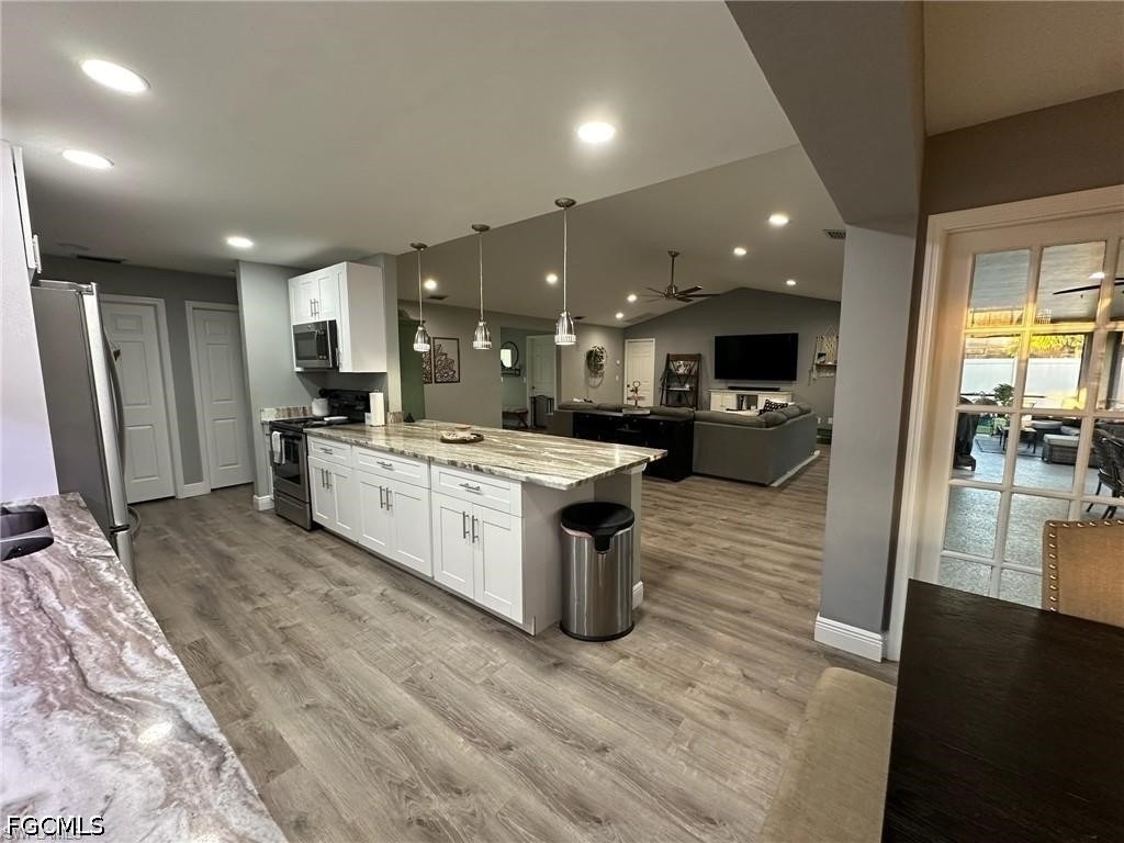 1714 Se 2nd Street - Photo 6