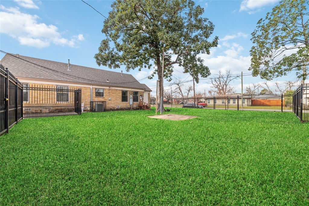 5012 Irvington Boulevard - Photo 18