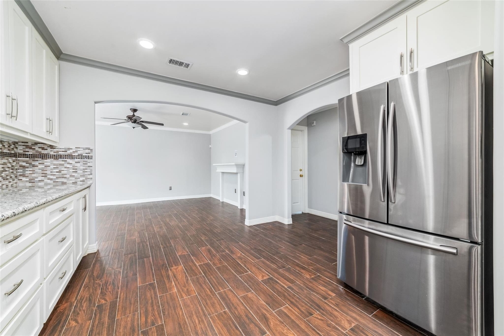 5012 Irvington Boulevard - Photo 7