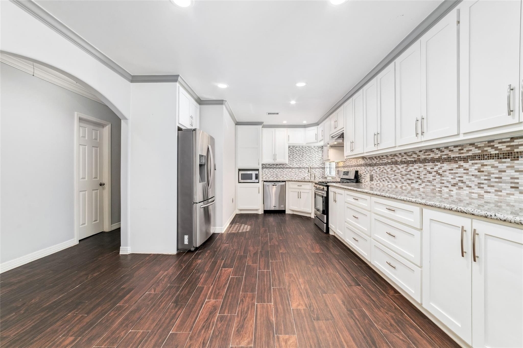 5012 Irvington Boulevard - Photo 4