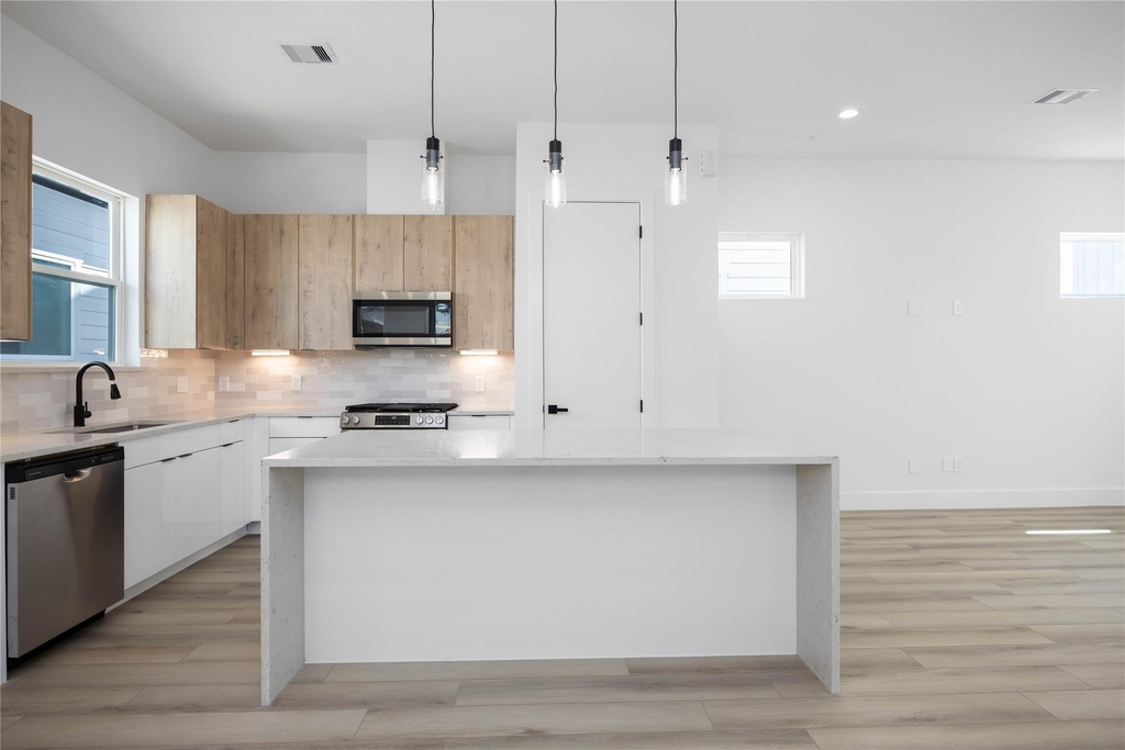 6735 Peerless Street - Photo 6