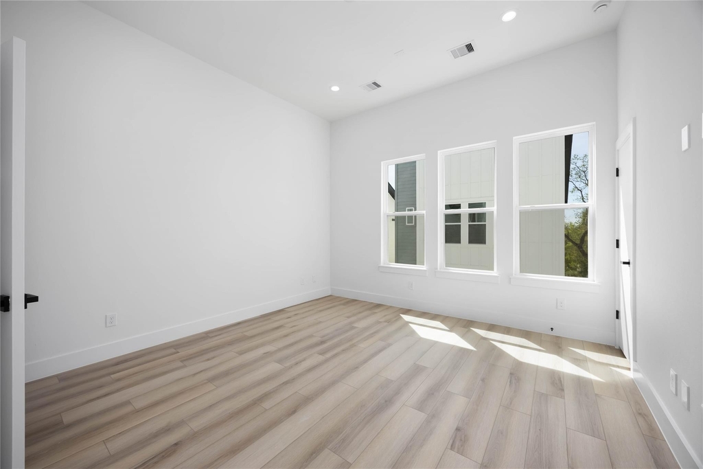 6735 Peerless Street - Photo 13