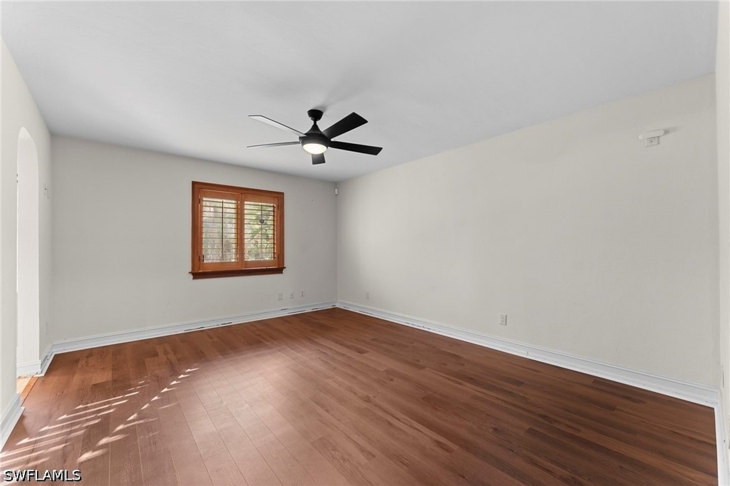 840 Jung Boulevard W - Photo 29