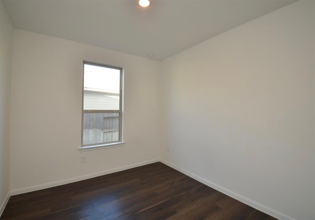 16439 Big Hickory Dr - Photo 10