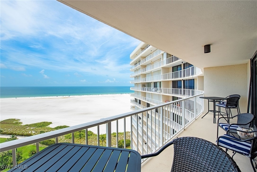 260 Seaview Court - Photo 3