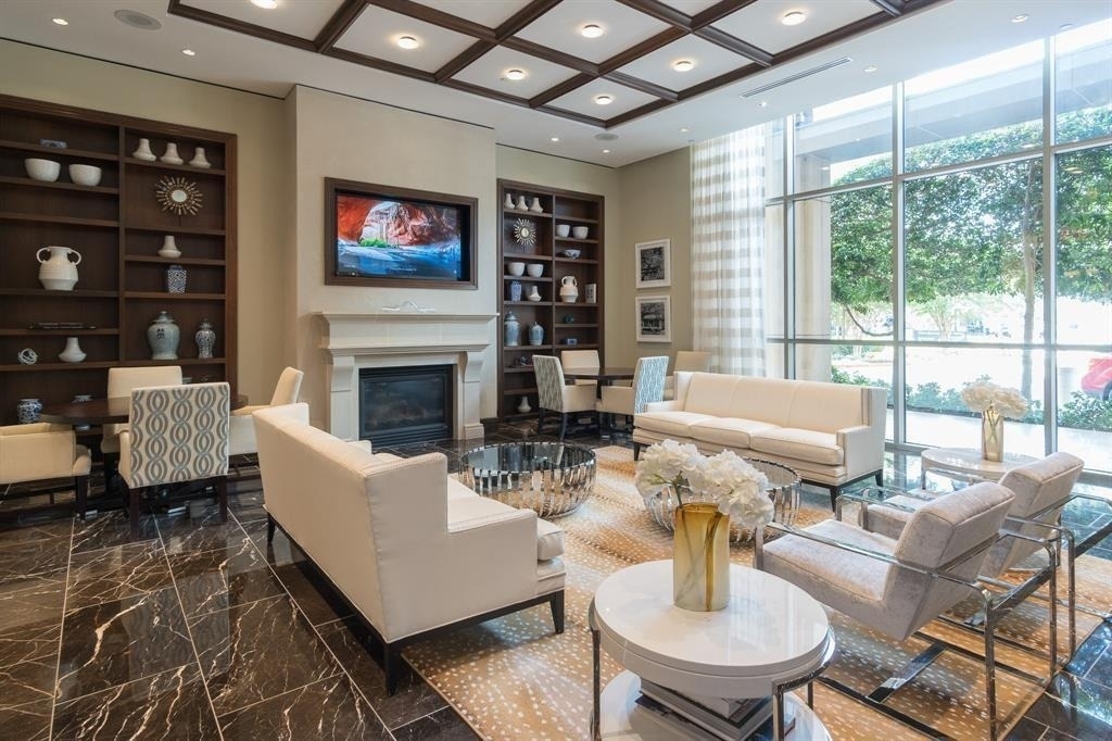 7 Riverway - Photo 15