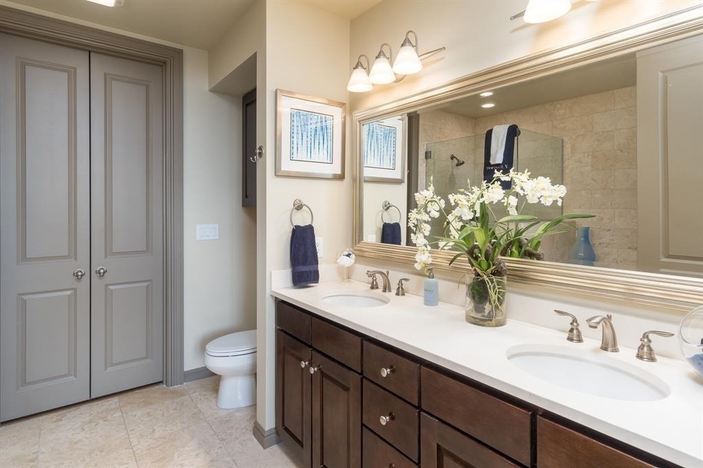 7 Riverway - Photo 3