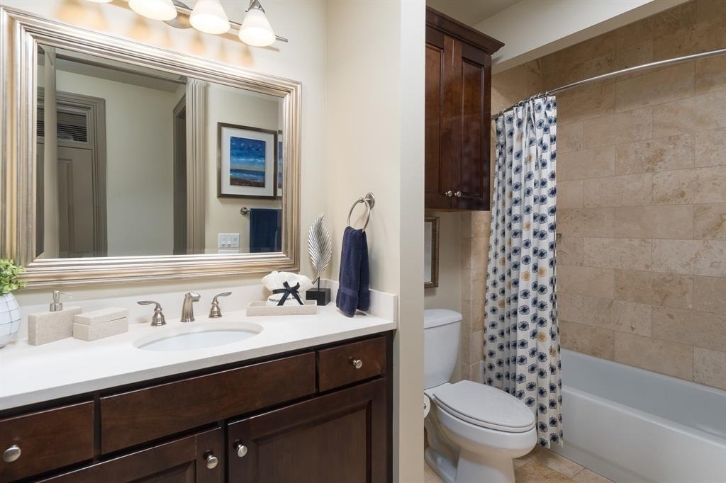 7 Riverway - Photo 6