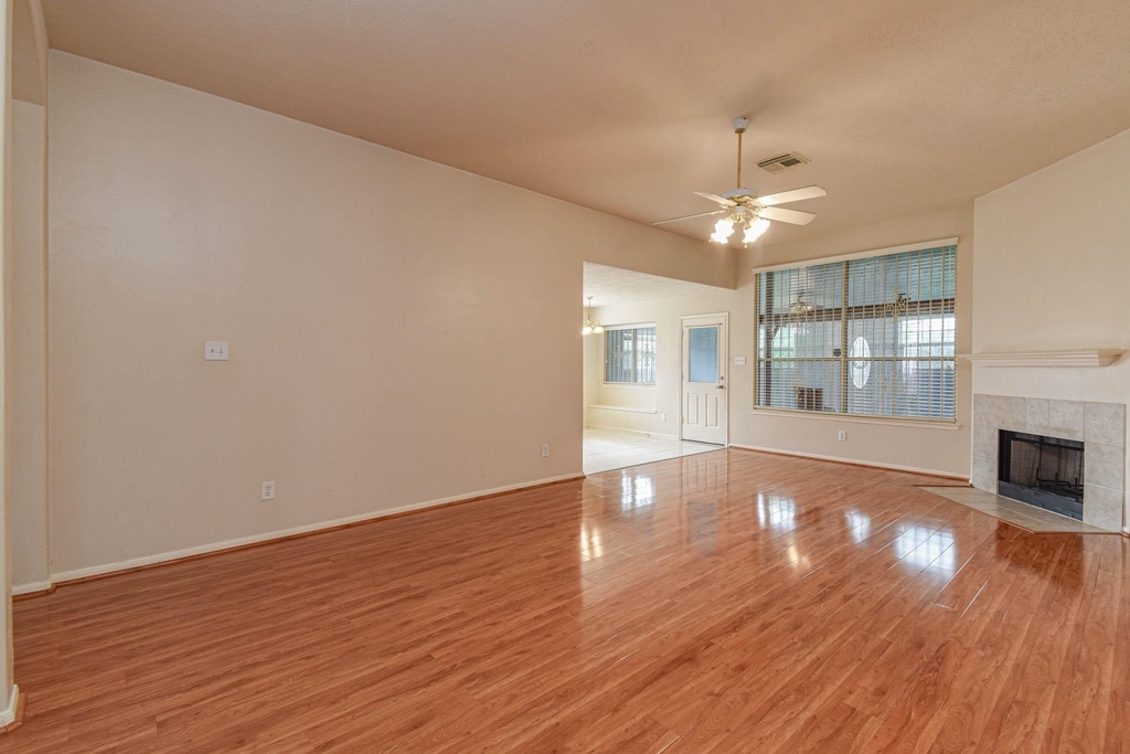 13735 Branford Greens Drive - Photo 7
