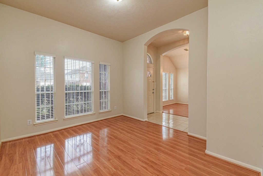 13735 Branford Greens Drive - Photo 8