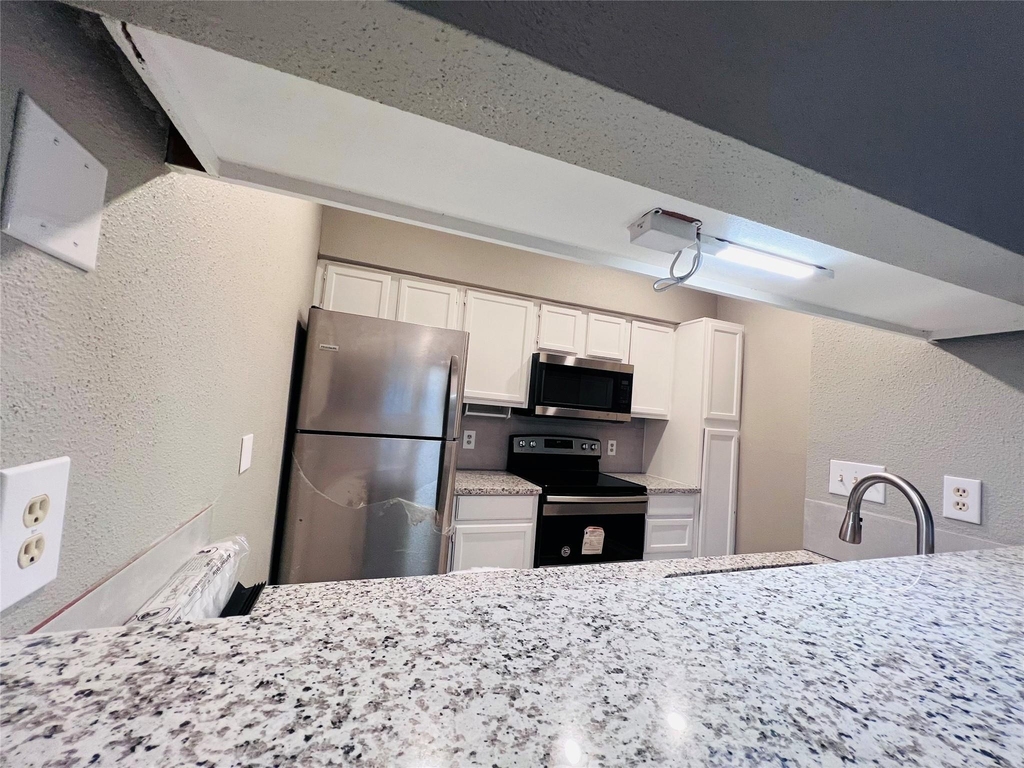 2121 El Paseo Street - Photo 13