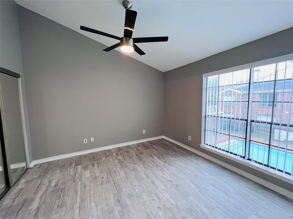 2121 El Paseo Street - Photo 9