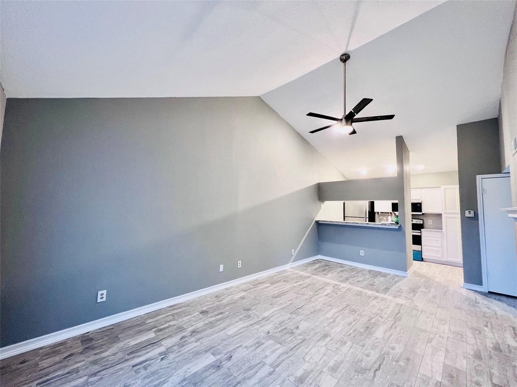 2121 El Paseo Street - Photo 12