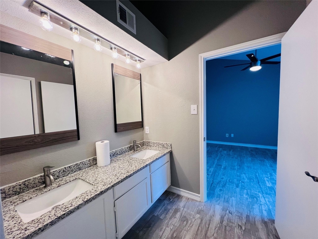 2121 El Paseo Street - Photo 6