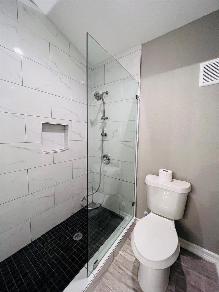 2121 El Paseo Street - Photo 7