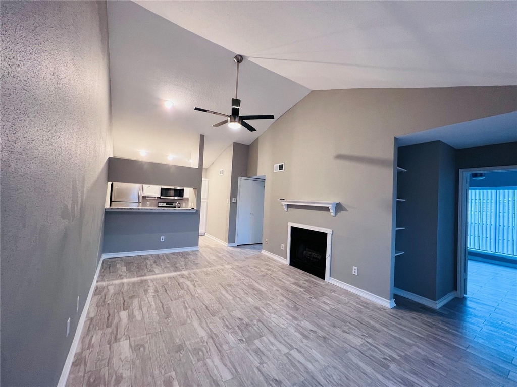 2121 El Paseo Street - Photo 1