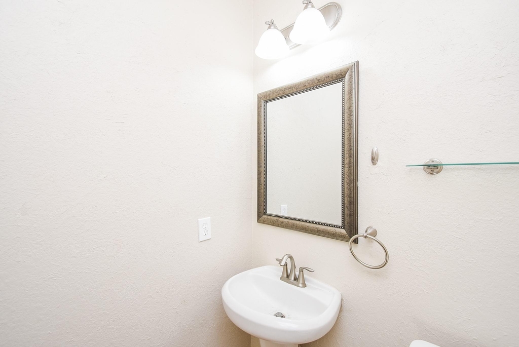 6203 Ledger Lane - Photo 40