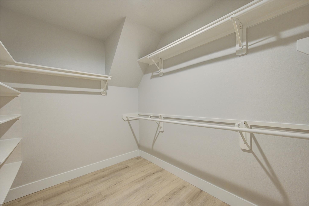 4931 Lake Catherine Court - Photo 35
