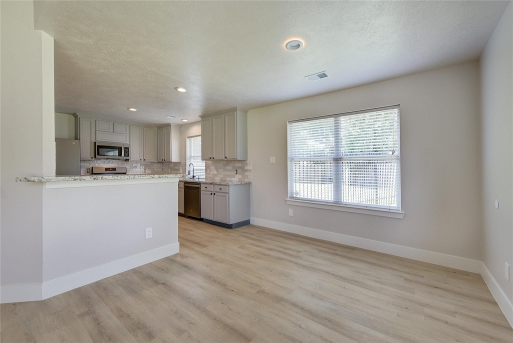 4931 Lake Catherine Court - Photo 24