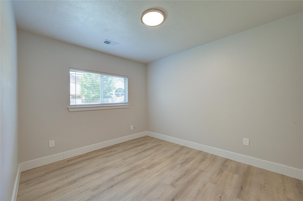4931 Lake Catherine Court - Photo 7