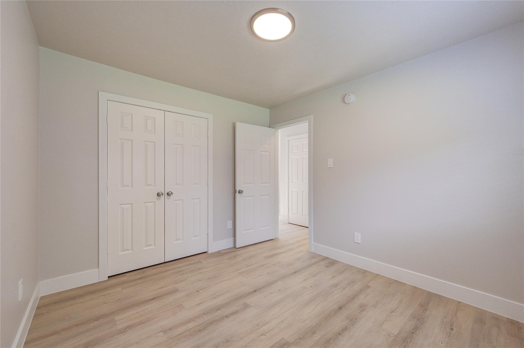 4931 Lake Catherine Court - Photo 8