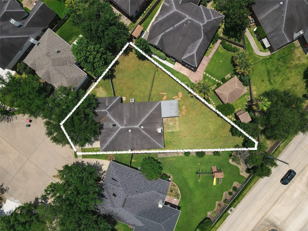 4931 Lake Catherine Court - Photo 38