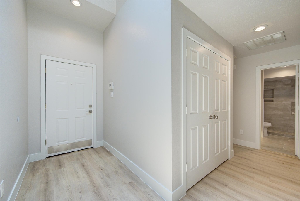 4931 Lake Catherine Court - Photo 3