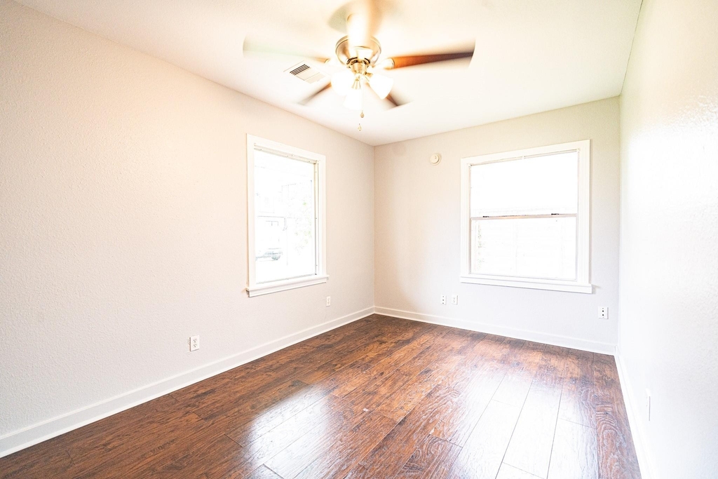 6417 Rolla Street - Photo 16