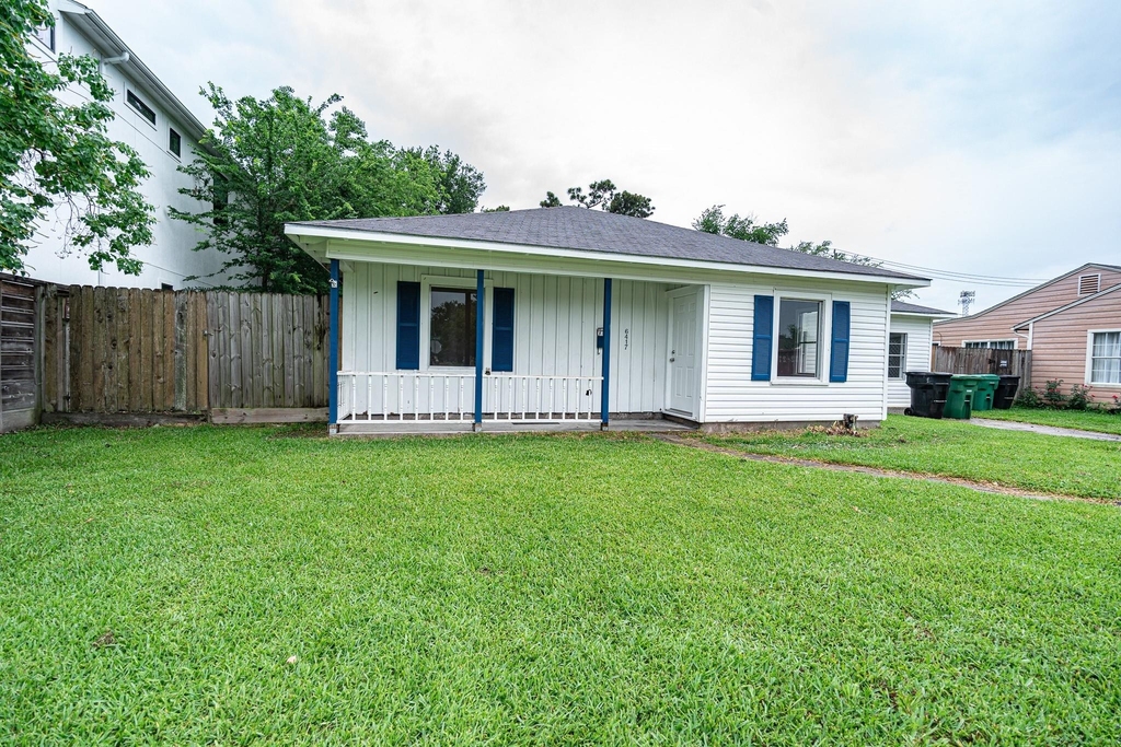 6417 Rolla Street - Photo 1