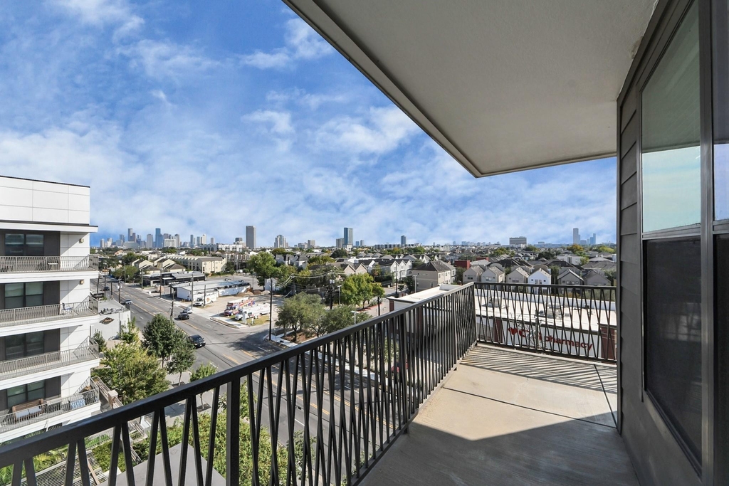 5454 Washington St Avenue - Photo 30