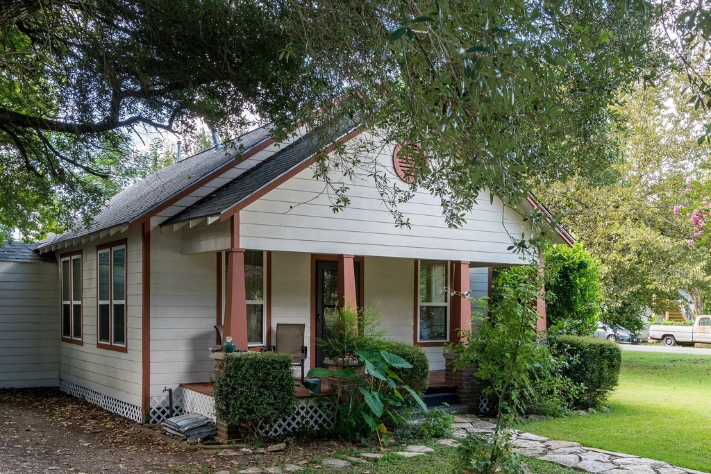 111 Mcphail Street - Photo 0