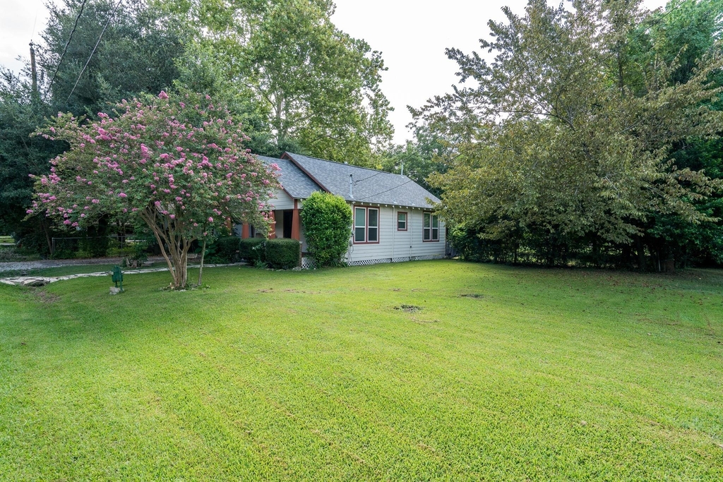 111 Mcphail Street - Photo 2