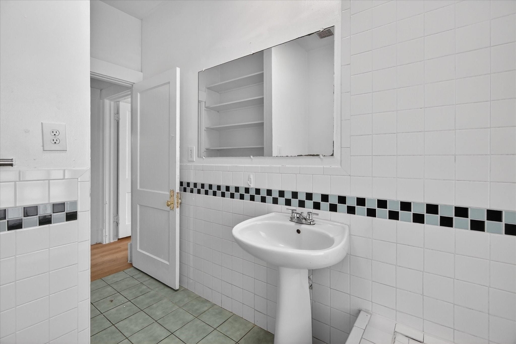 1607 Holman Street - Photo 21