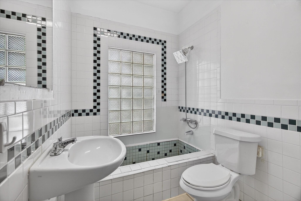 1607 Holman Street - Photo 20