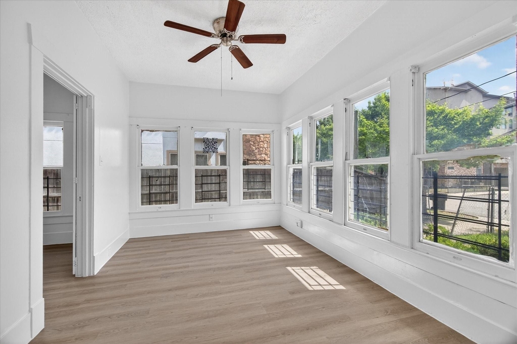 1607 Holman Street - Photo 12