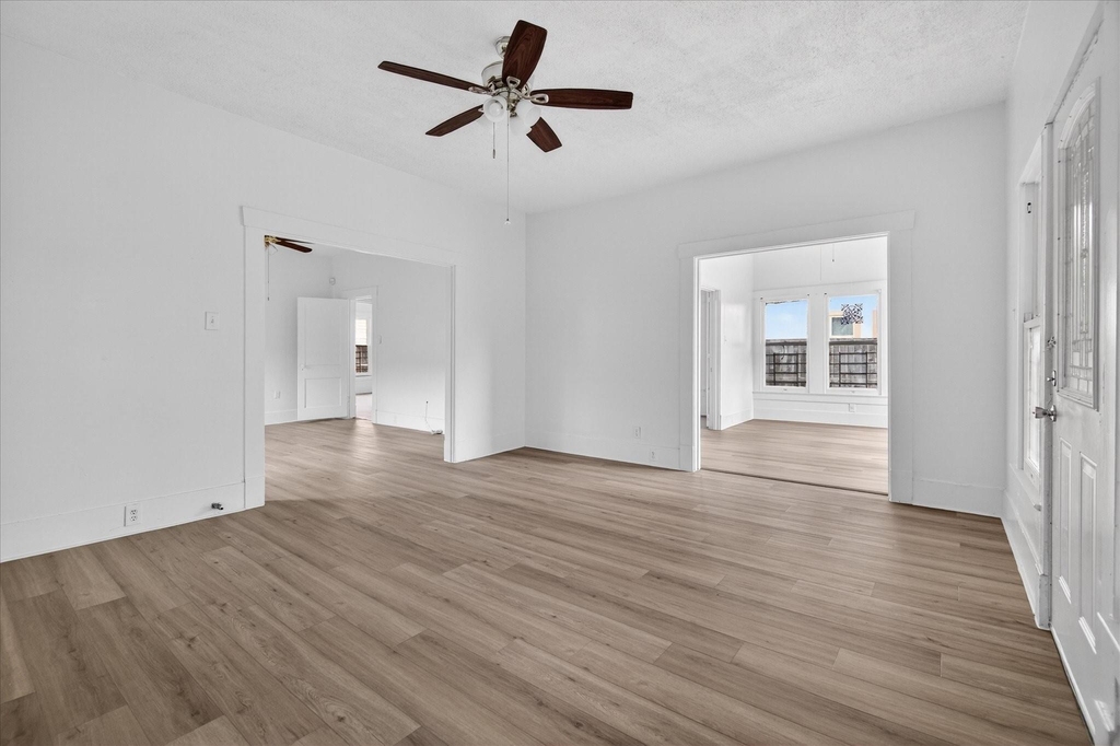 1607 Holman Street - Photo 5