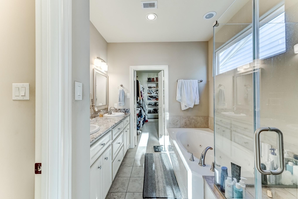 1325 W 24th Street - Photo 23