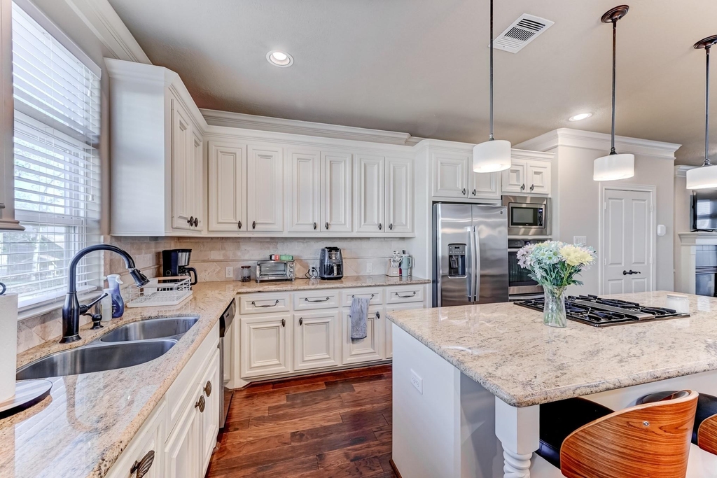 1325 W 24th Street - Photo 15