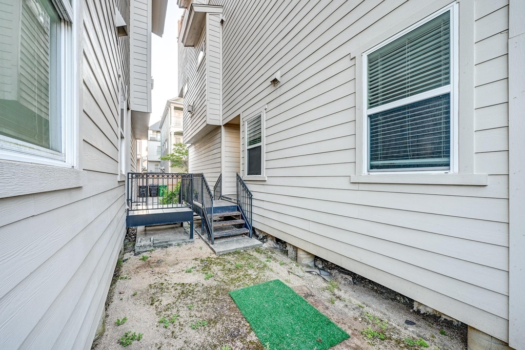 1325 W 24th Street - Photo 38